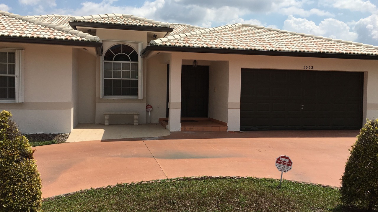 Photo of Outdoor in Tamiami