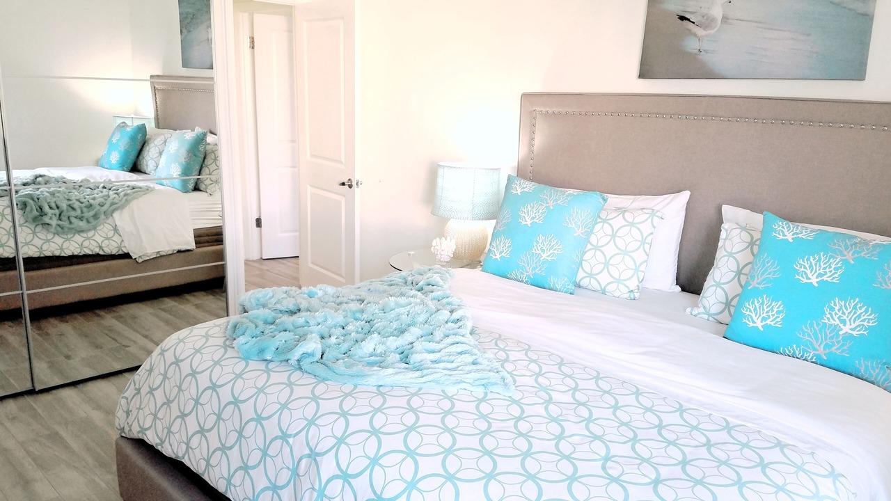 Photo of Bedroom in Jupiter Bay