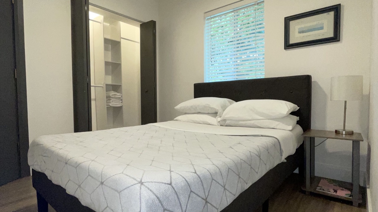 Photo of Bedroom in The Roads