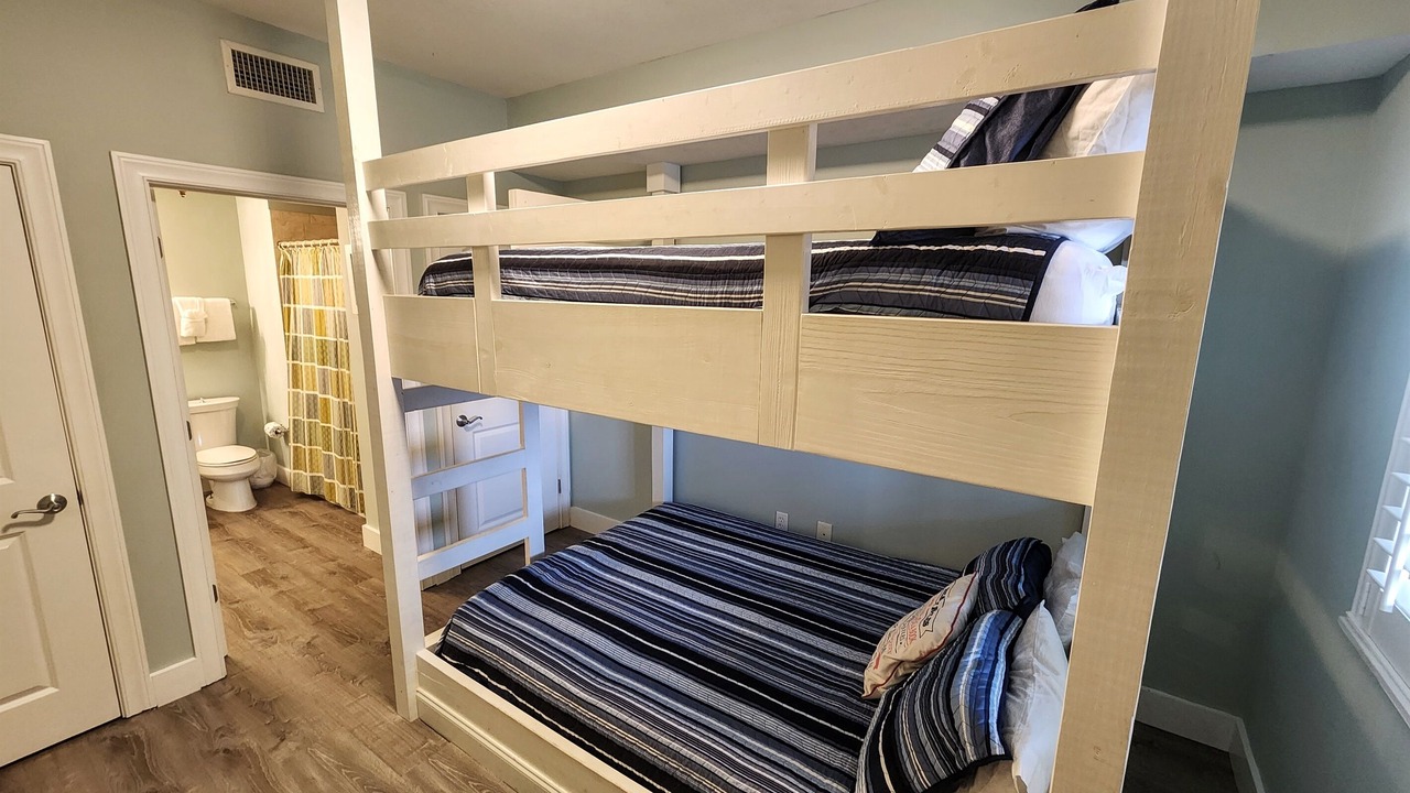 Photo of Bedroom in Fort Walton Beach