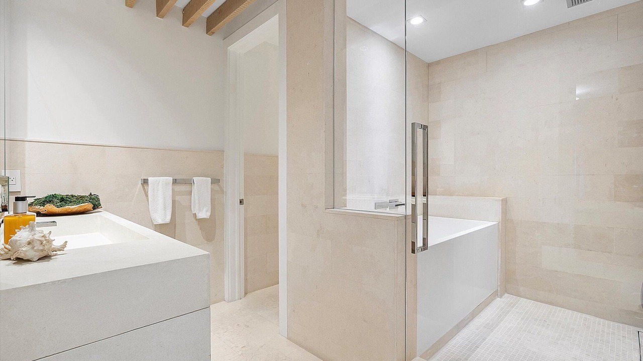 Photo of Bathroom in South Beach