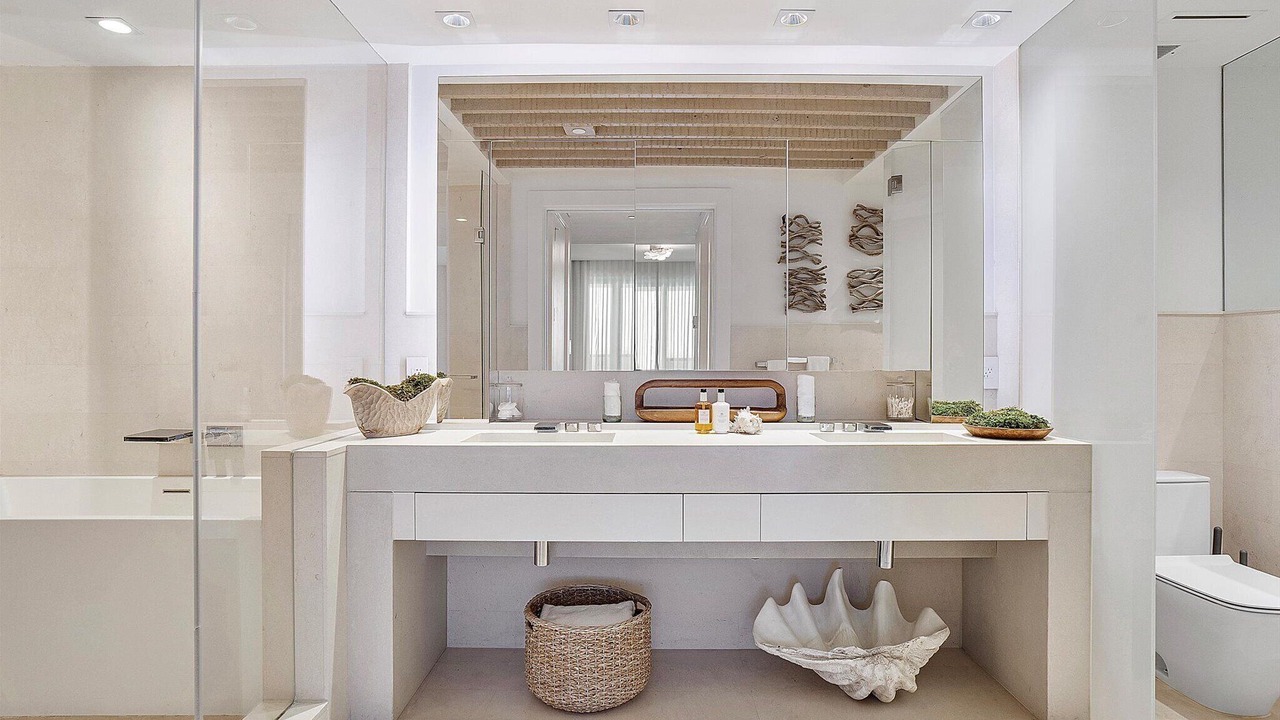 Photo of Bathroom in South Beach