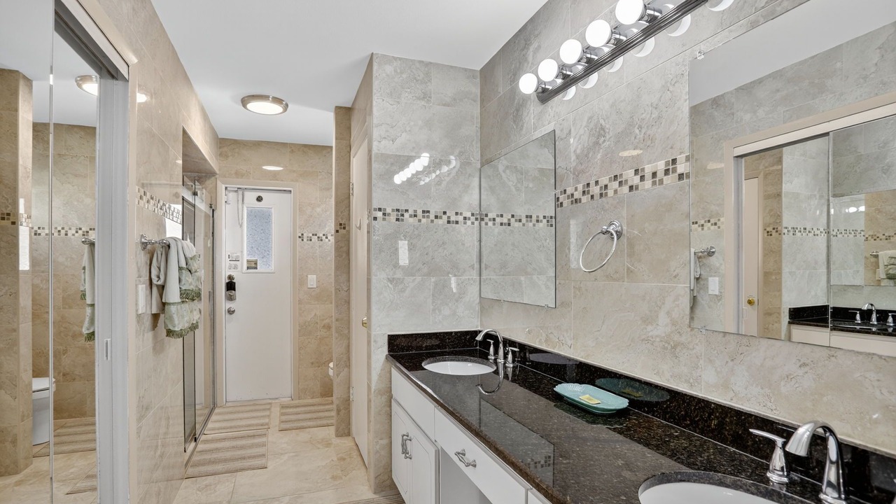 Photo of Bathroom in Indian Ridge