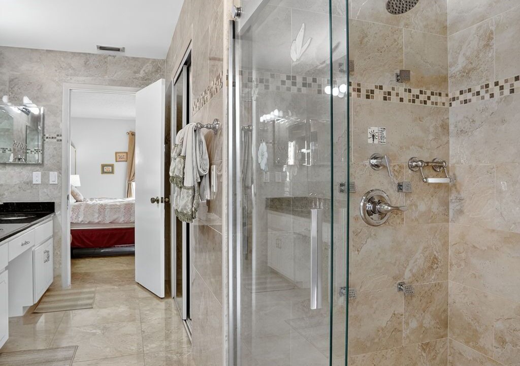 Photo of Bathroom in Indian Ridge