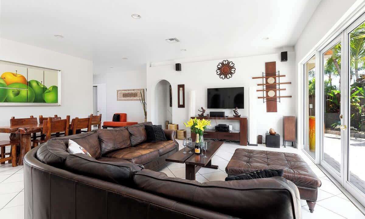 Photo of Bedroom in Garden Isles