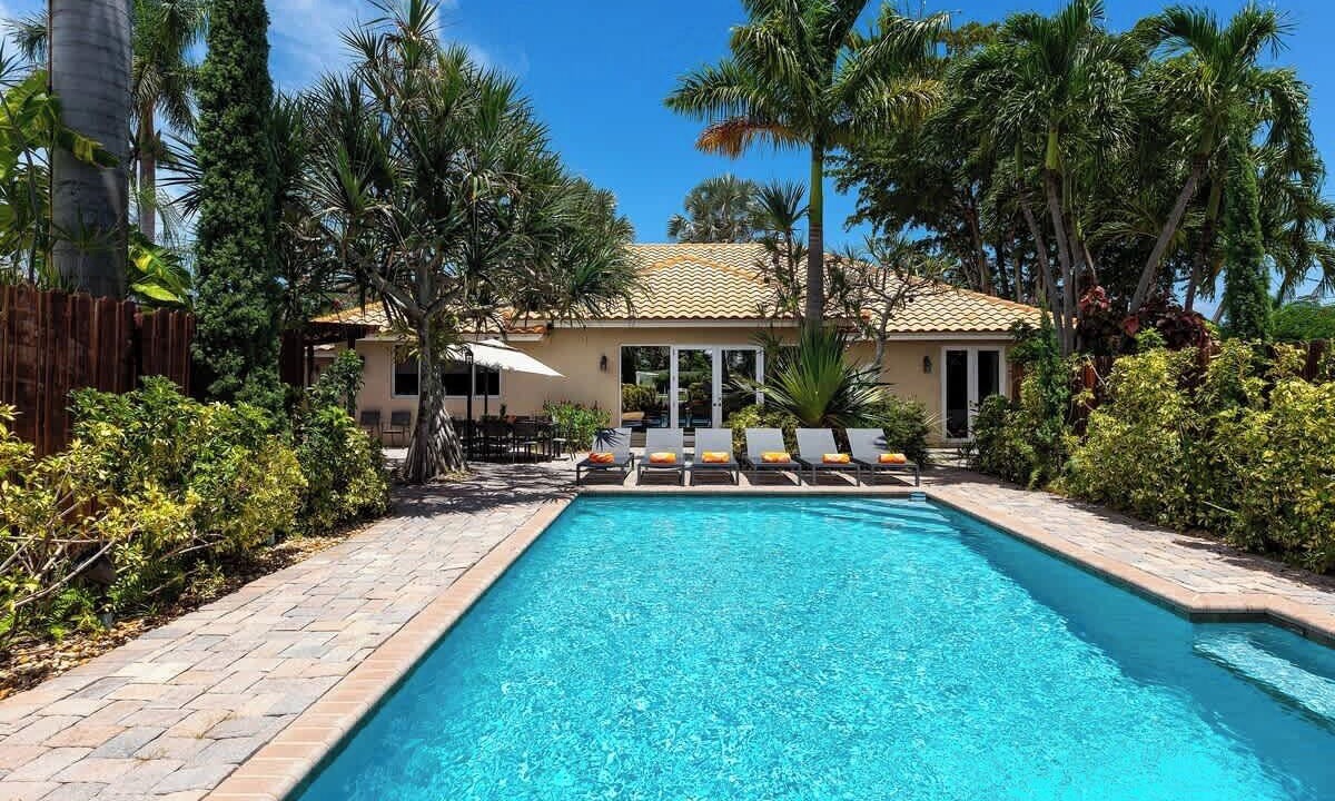 Photo of Outdoor in Garden Isles