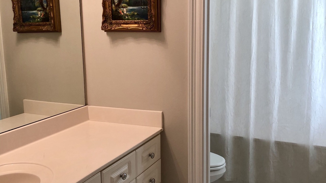 Photo of Bathroom in Navarre Beach