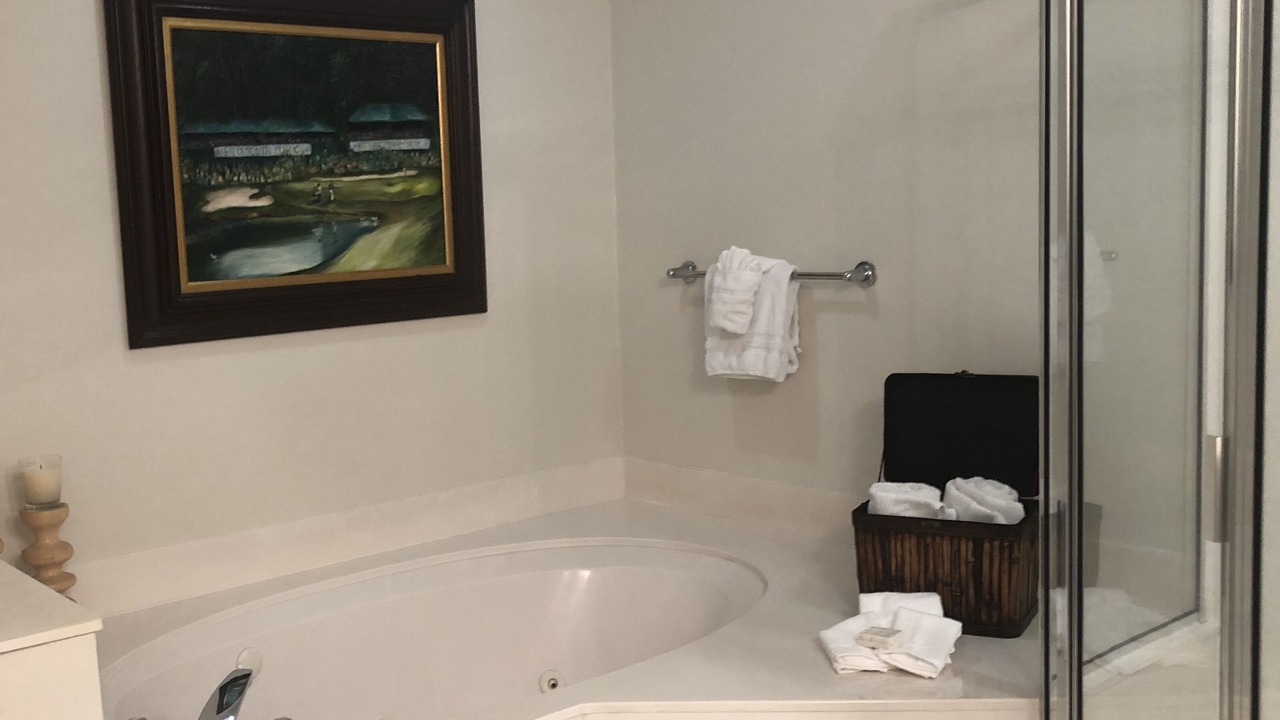 Photo of Bathroom in Navarre Beach