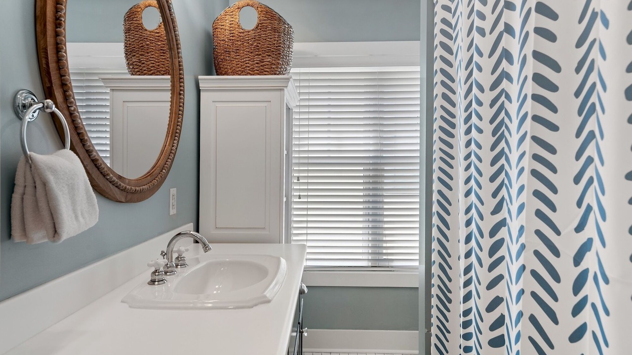 Photo of Bathroom in Cottage District
