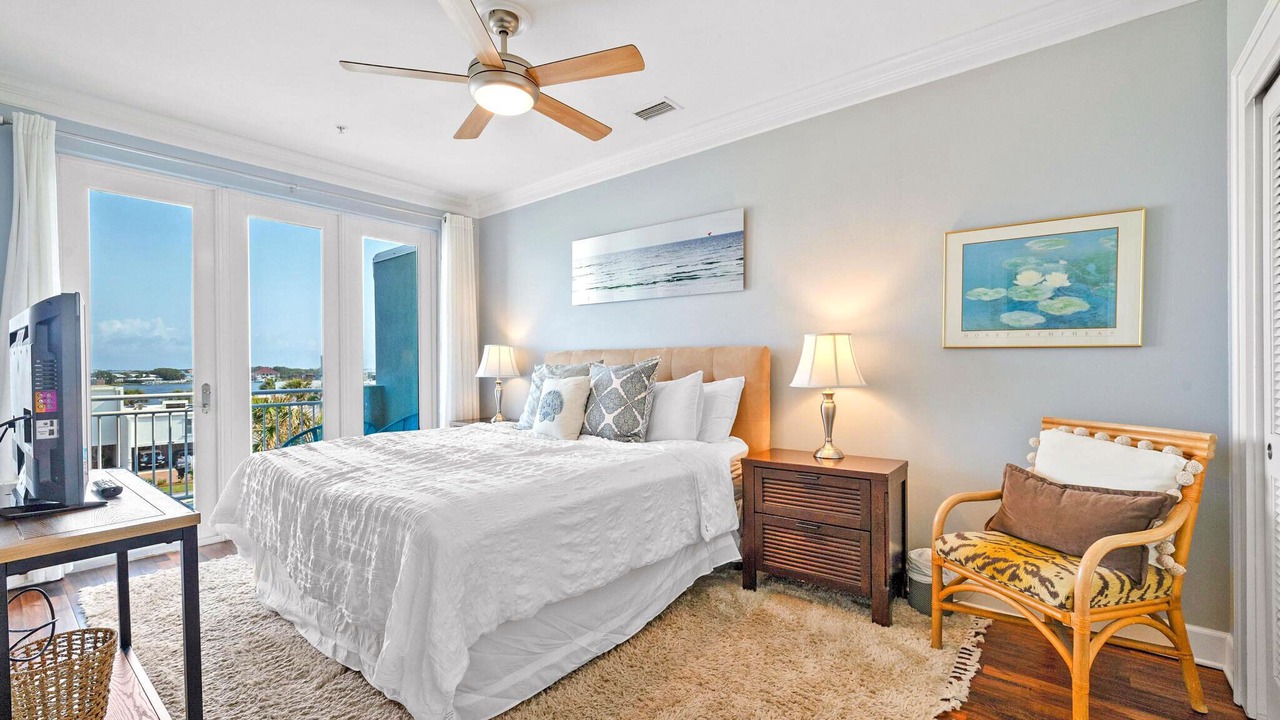 Photo of Bedroom in White Sands