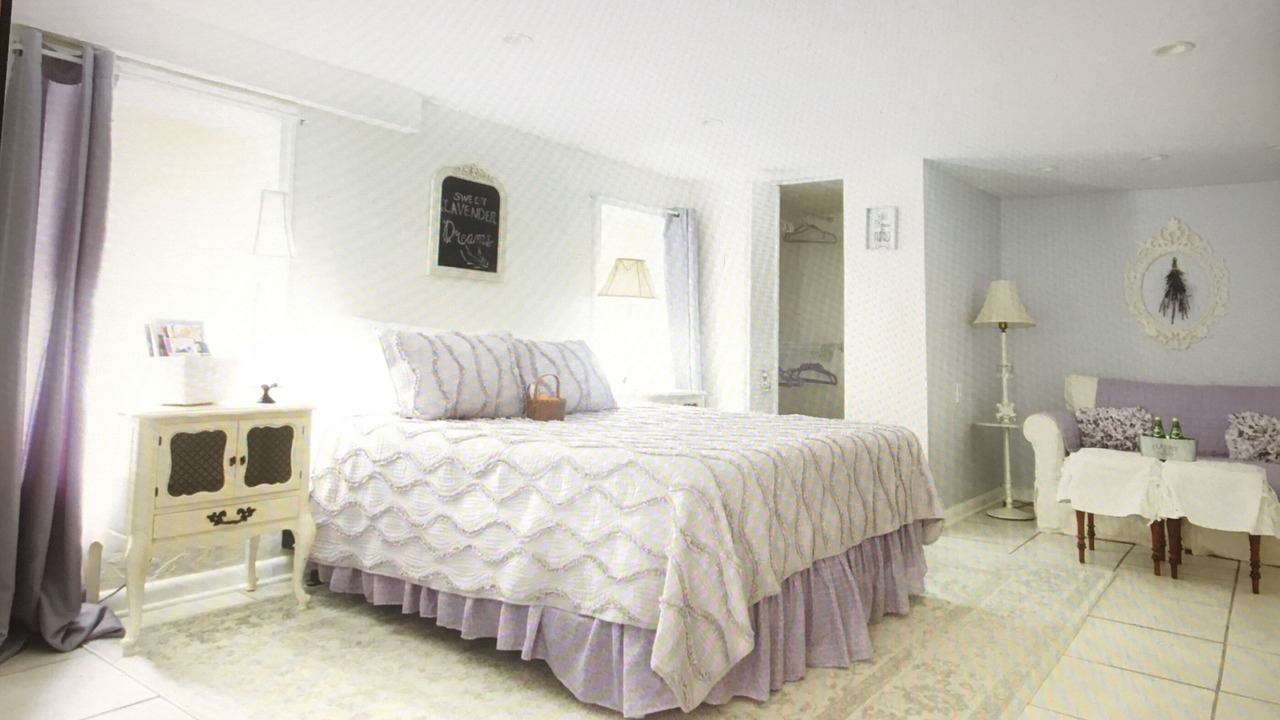 Photo of Bedroom in Parrot Cove