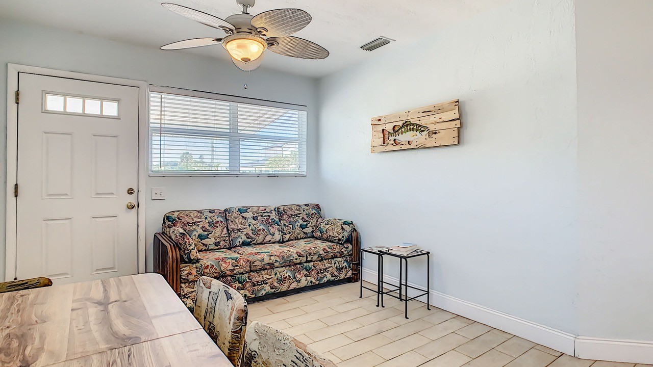 Photo of Livingroom in New Smyrna Beach