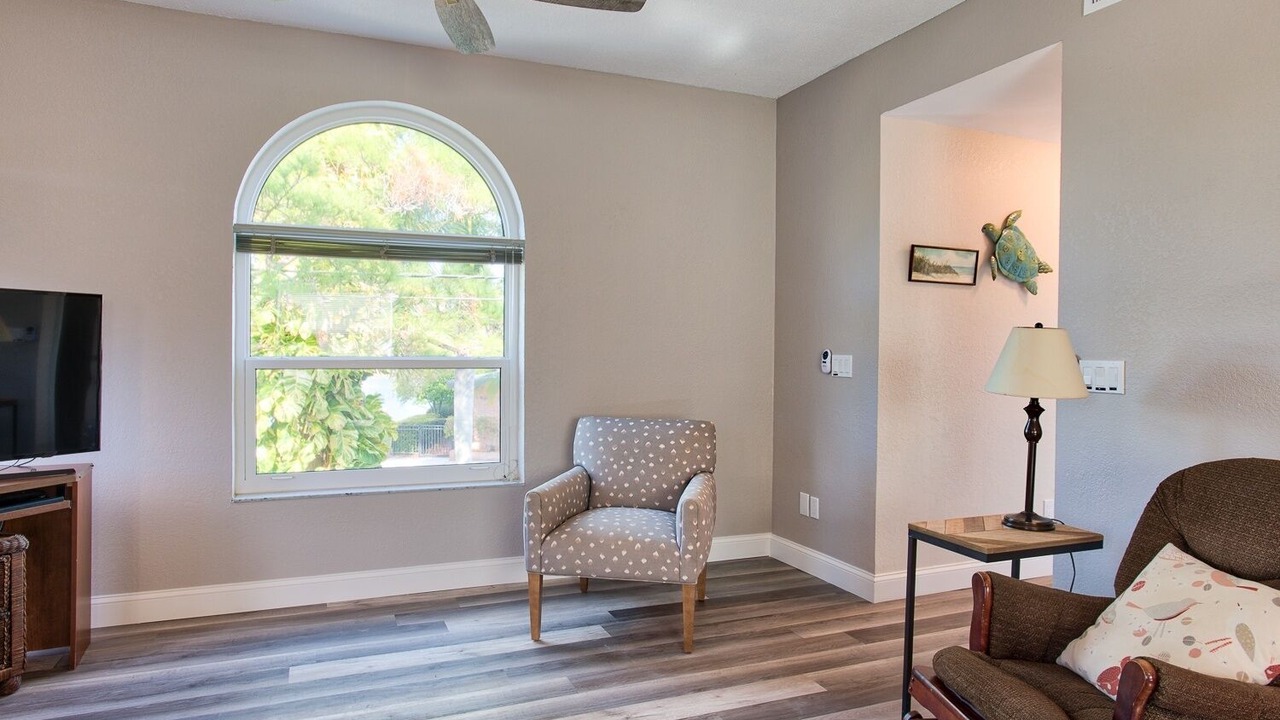 Photo of Bedroom in Treasure Island