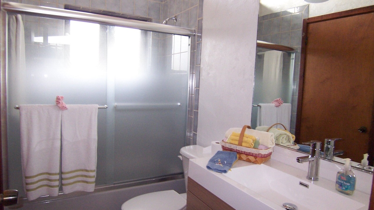 Photo of Bathroom in Venetian Shores