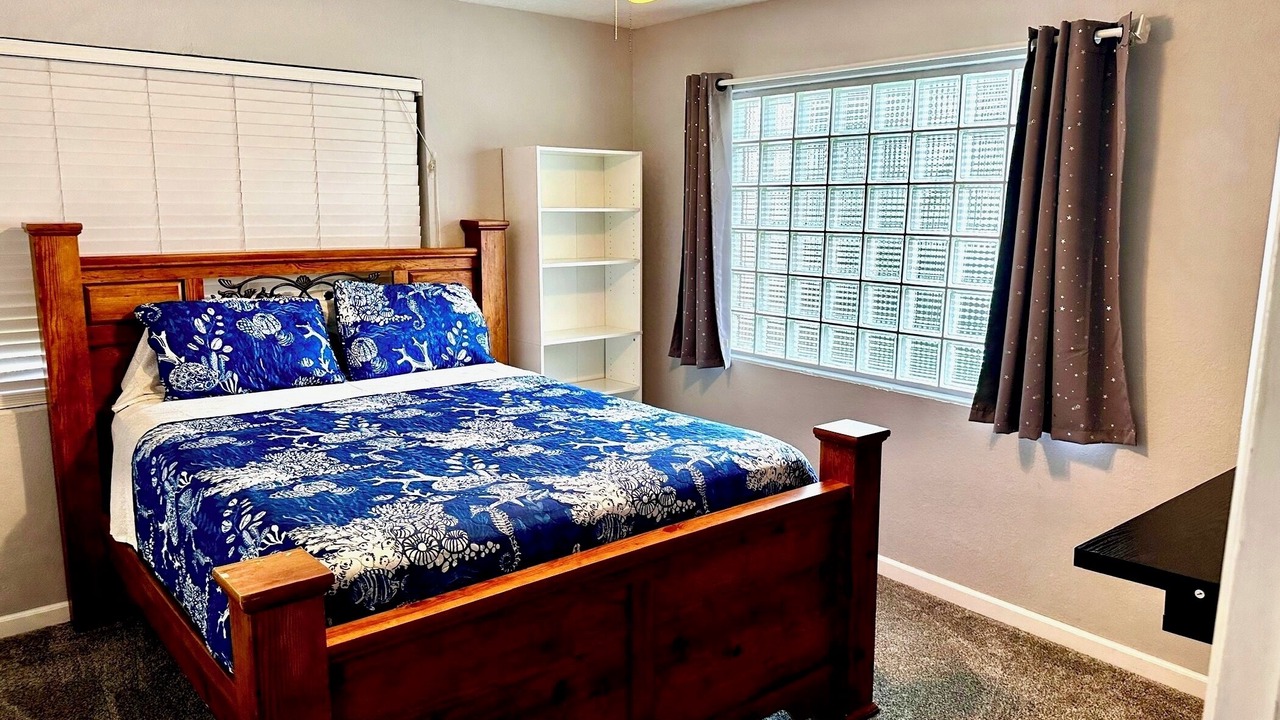 Photo of Bedroom in Lake Worth