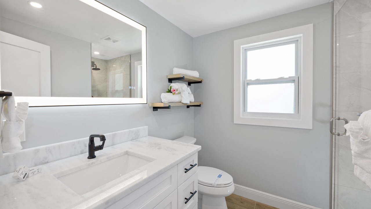 Photo of Bathroom in Mid Island