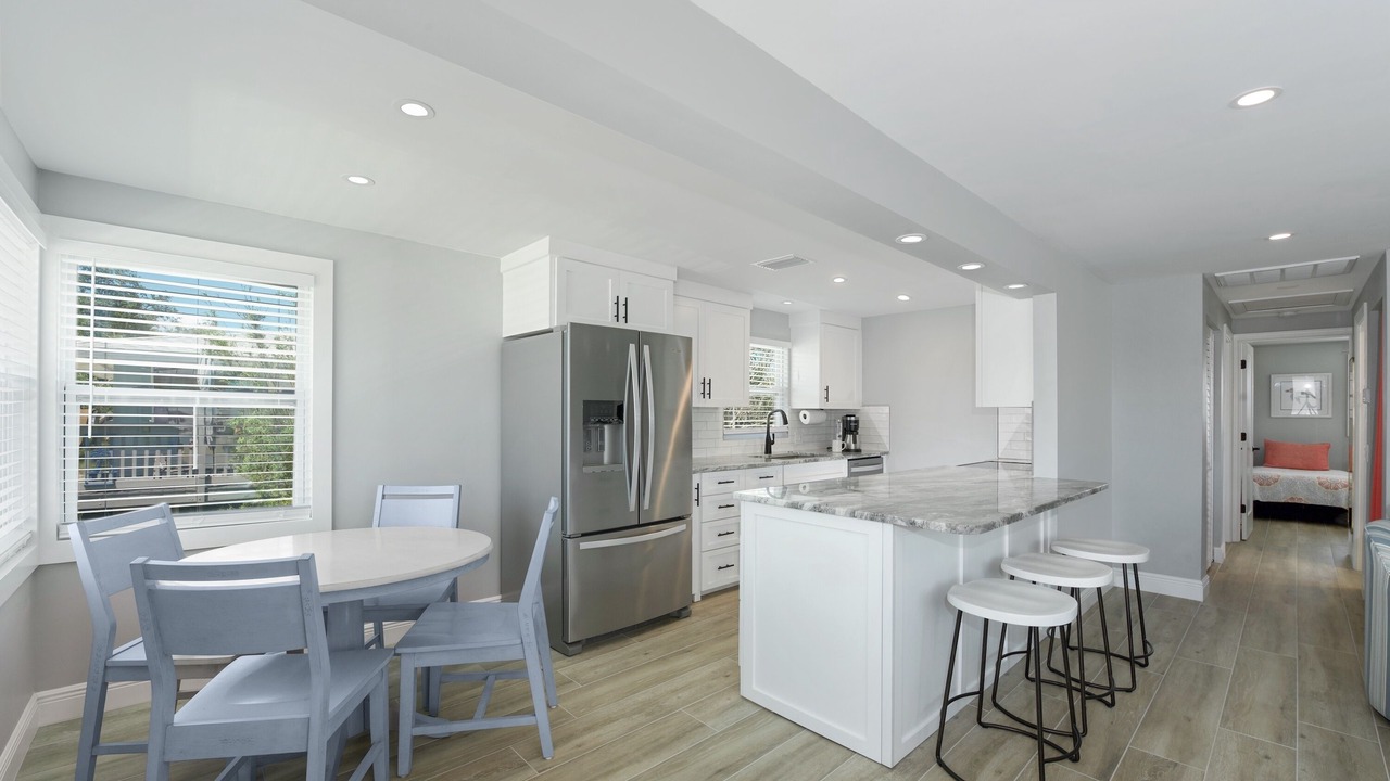 Photo of Bedroom in Mid Island