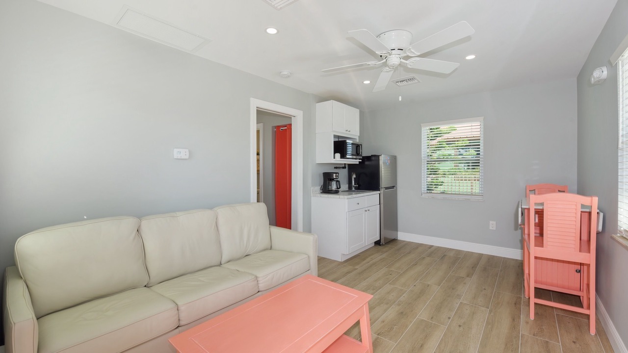 Photo of Bedroom in Mid Island