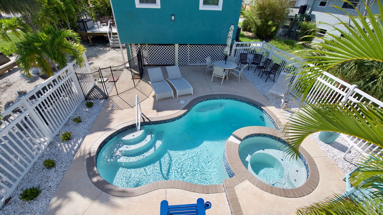 Photo of Outdoor in Mid Island