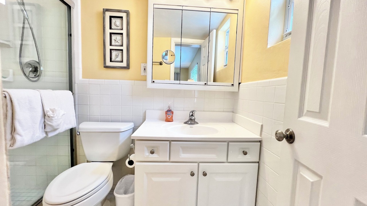 Photo of Bathroom in Key Colony Beach
