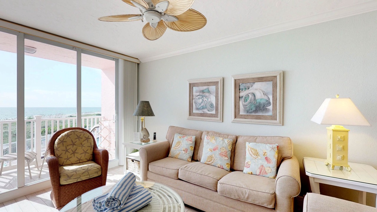 Photo of Livingroom in Bradenton Beach