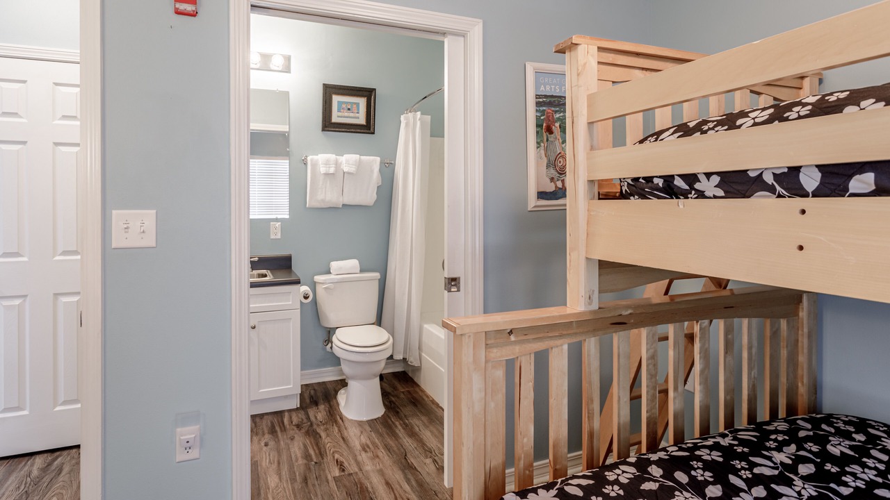 Photo of Bedroom in Pensacola Beach