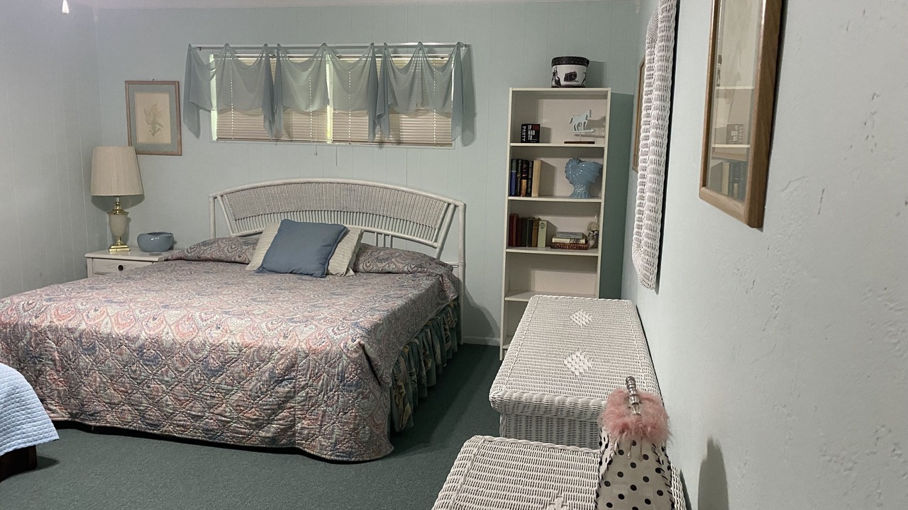 Photo of Bedroom in Lasburys Sunset Terrace