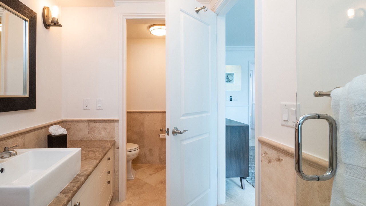 Photo of Bathroom in Marathon