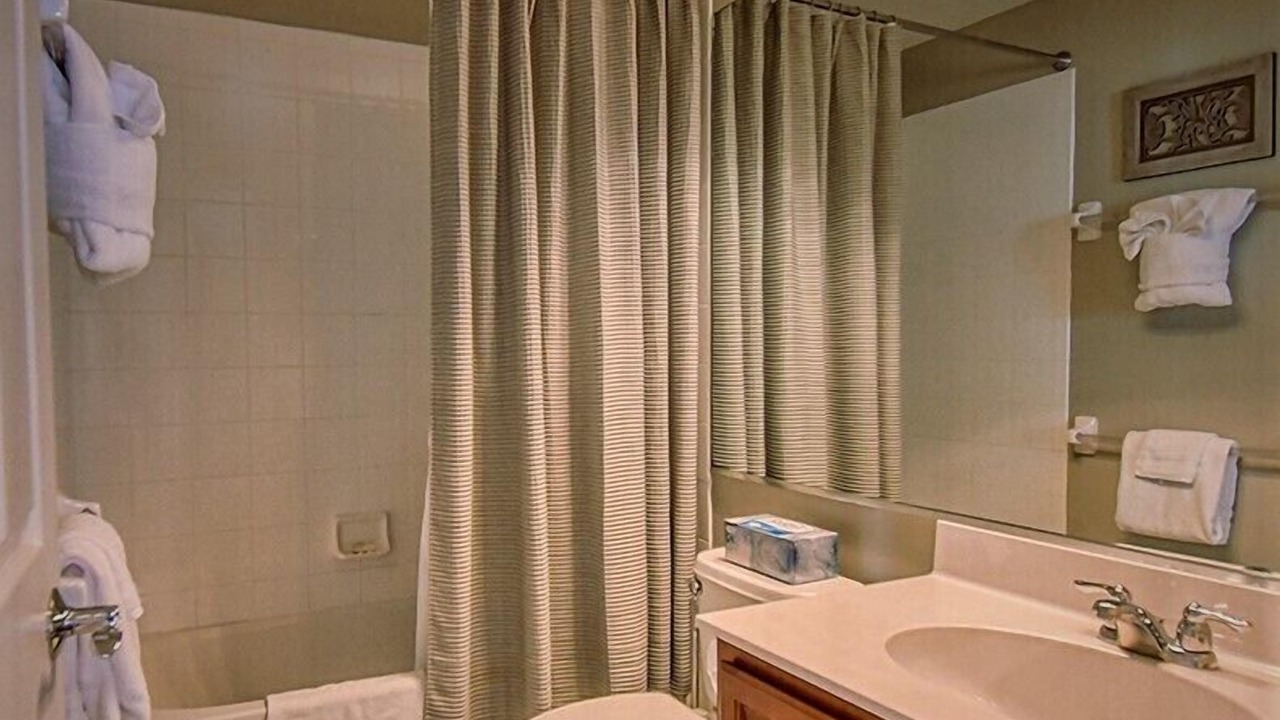 Photo of Bathroom in Majestic Palms