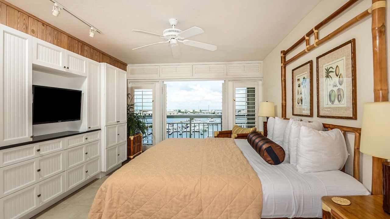 Photo of Bedroom in Historic Seaport