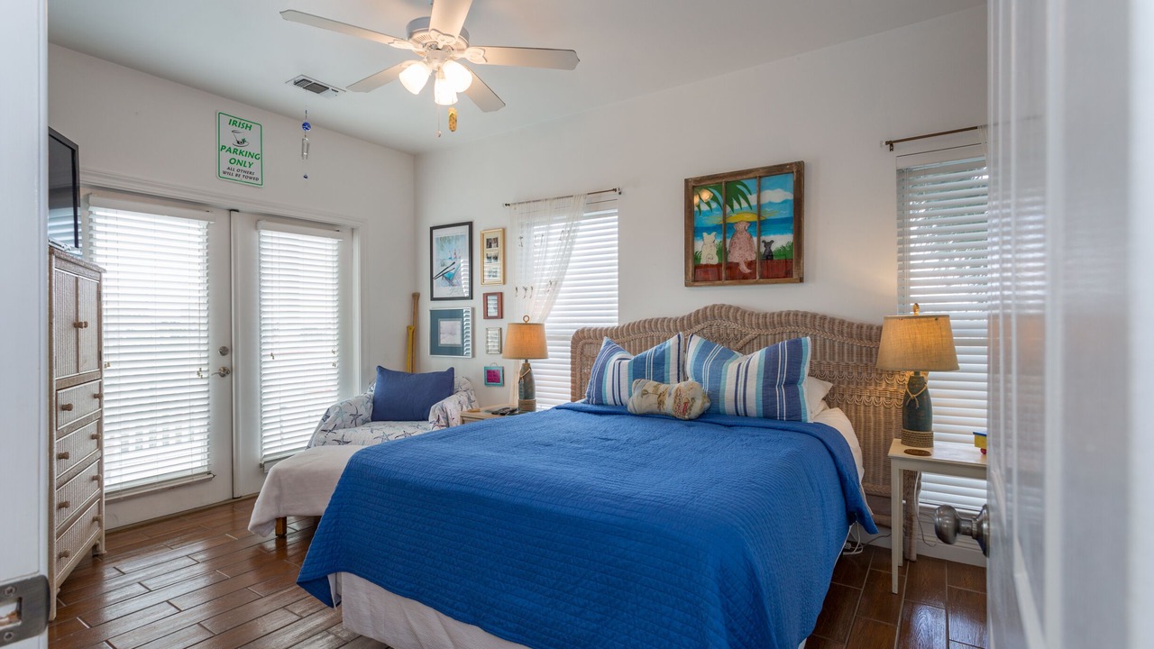 Photo of Bedroom in White Sands Cottages