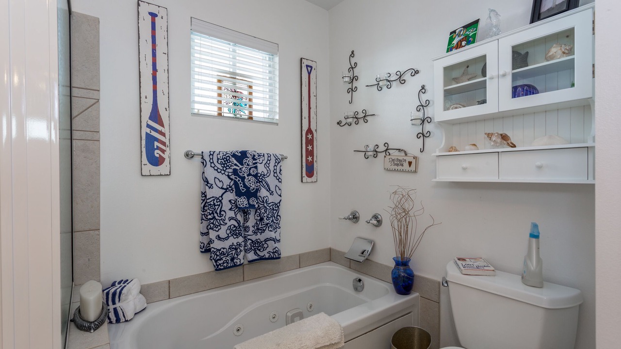 Photo of Bathroom in White Sands Cottages