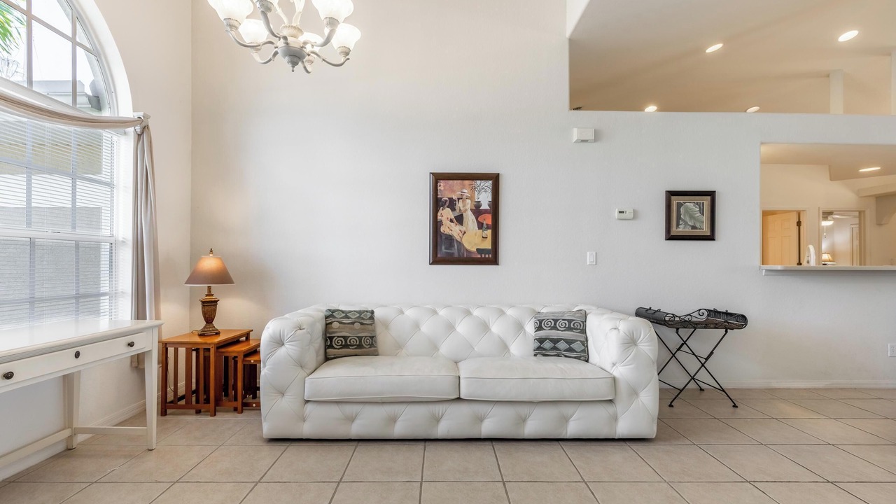 Photo of Livingroom in Pelican