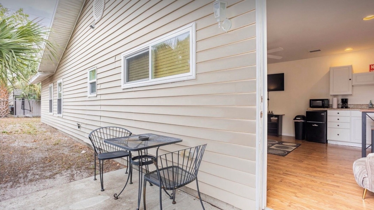 Photo of Outdoor in Meadowlawn