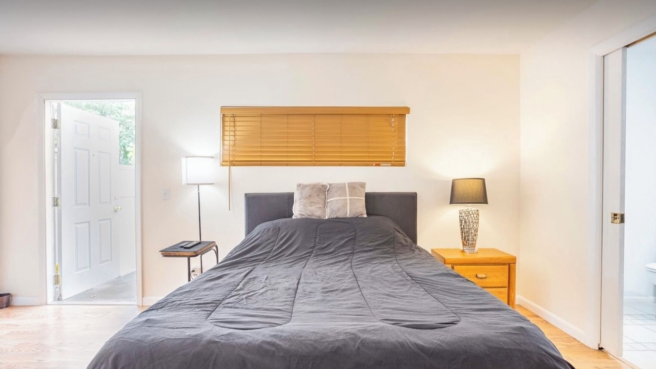 Photo of Bedroom in Meadowlawn