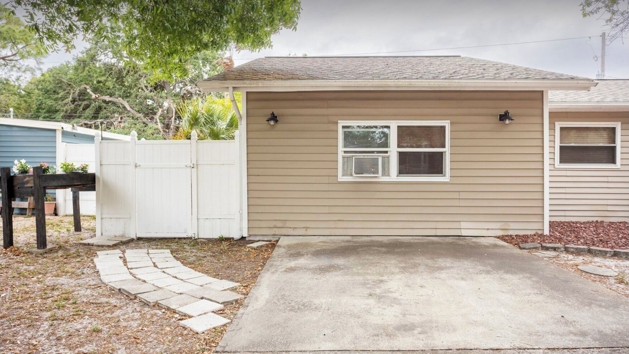Photo of Outdoor in Meadowlawn