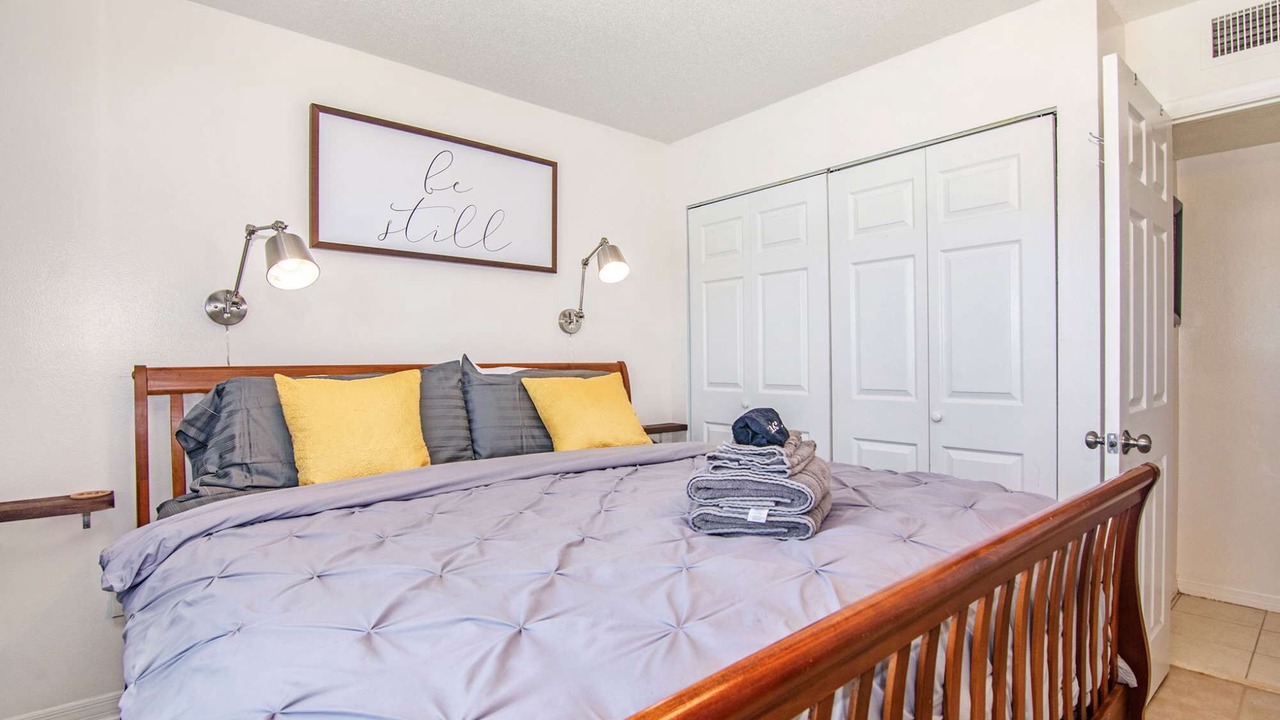 Photo of Bedroom in Interchange Square