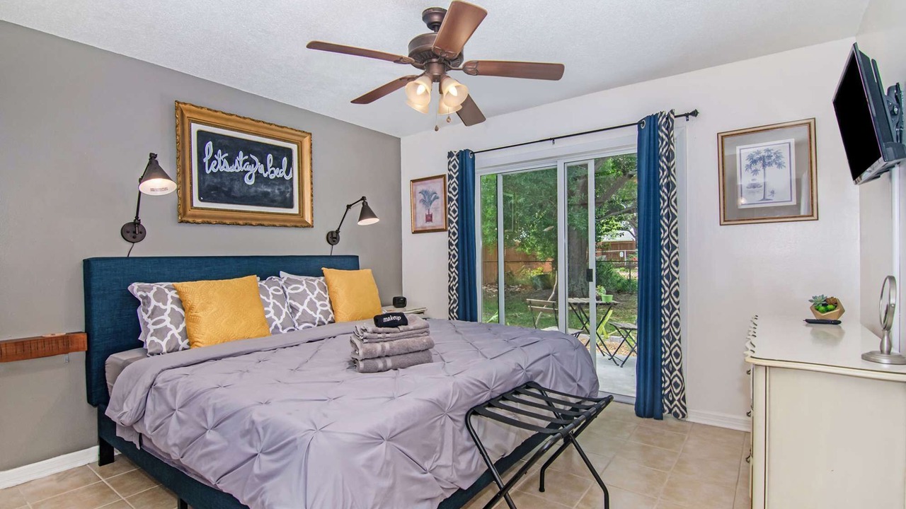 Photo of Bedroom in Interchange Square