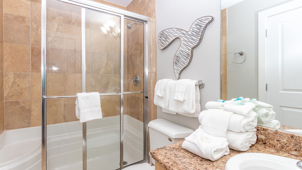 Photo of Bathroom in Orange Beach East