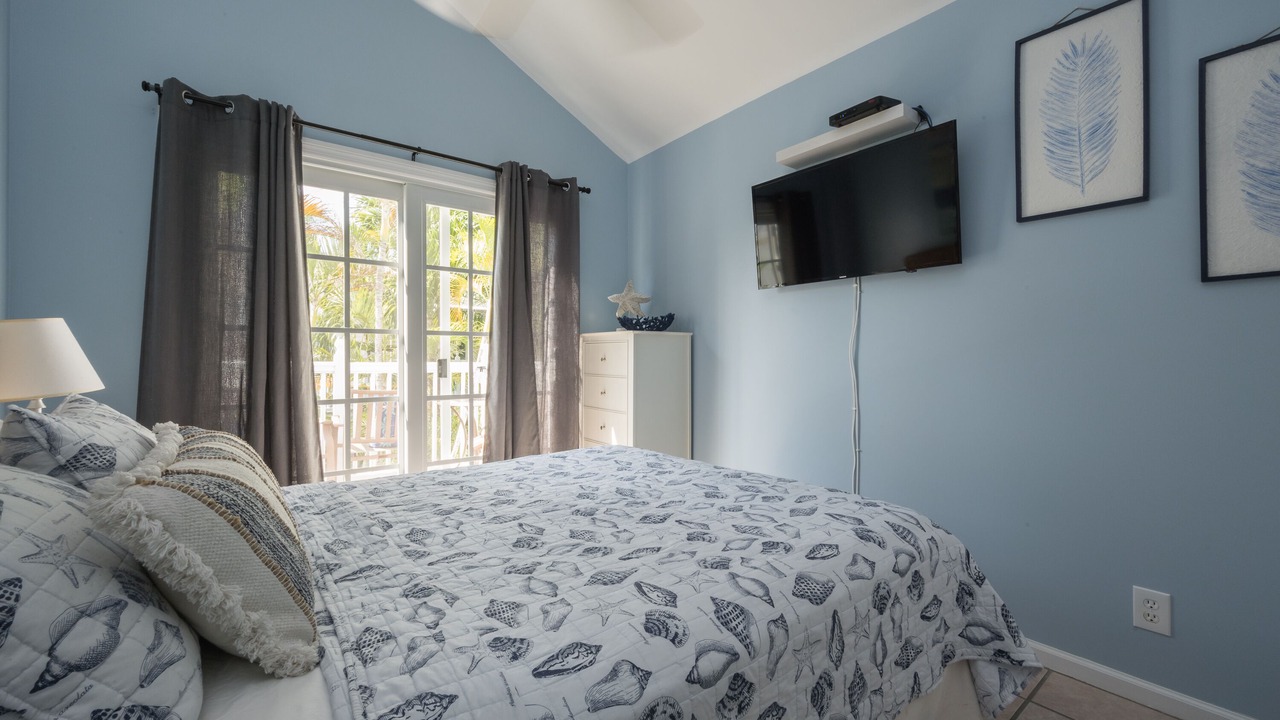 Photo of Bedroom in Truman Annex