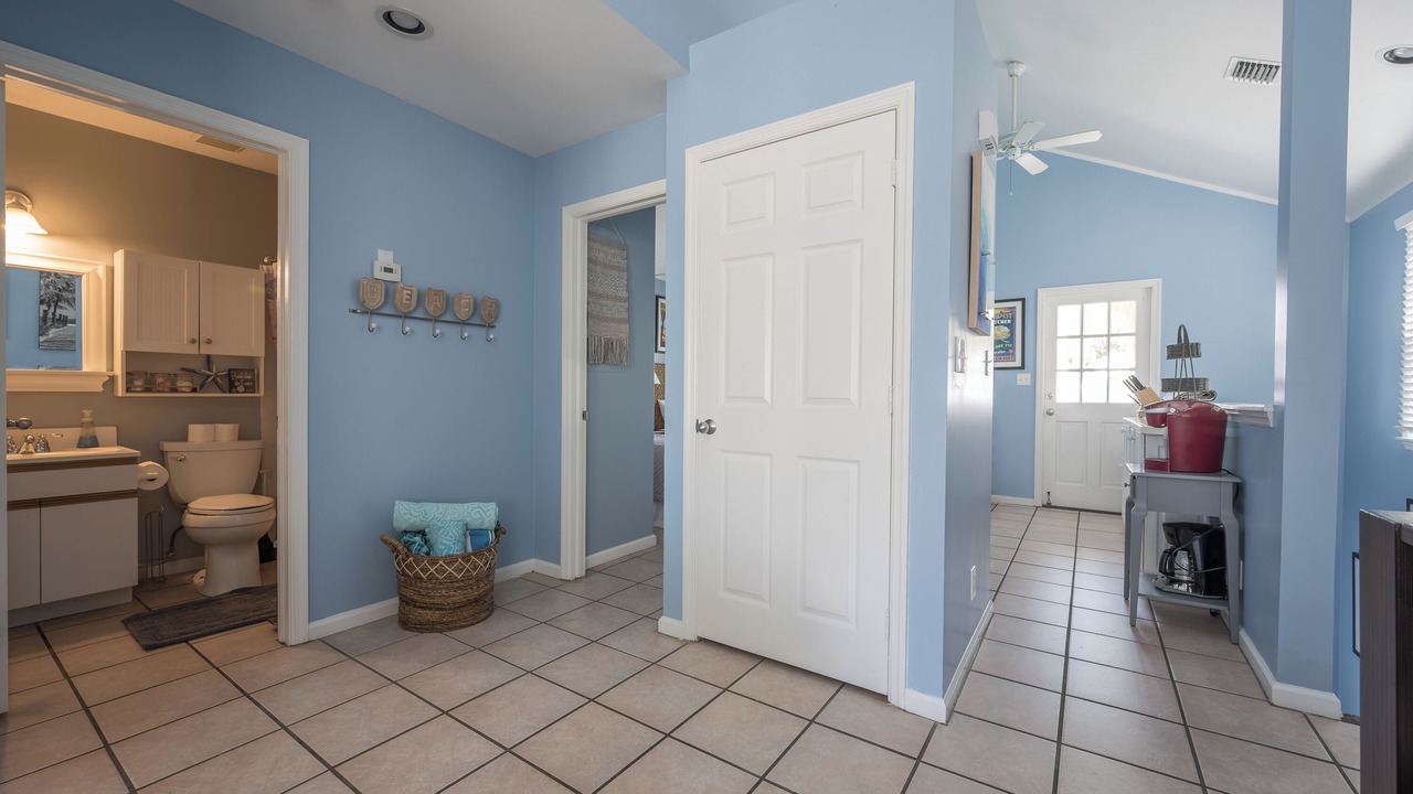 Photo of Bathroom in Truman Annex