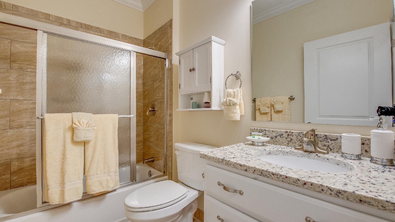 Photo of Bathroom in Marathon