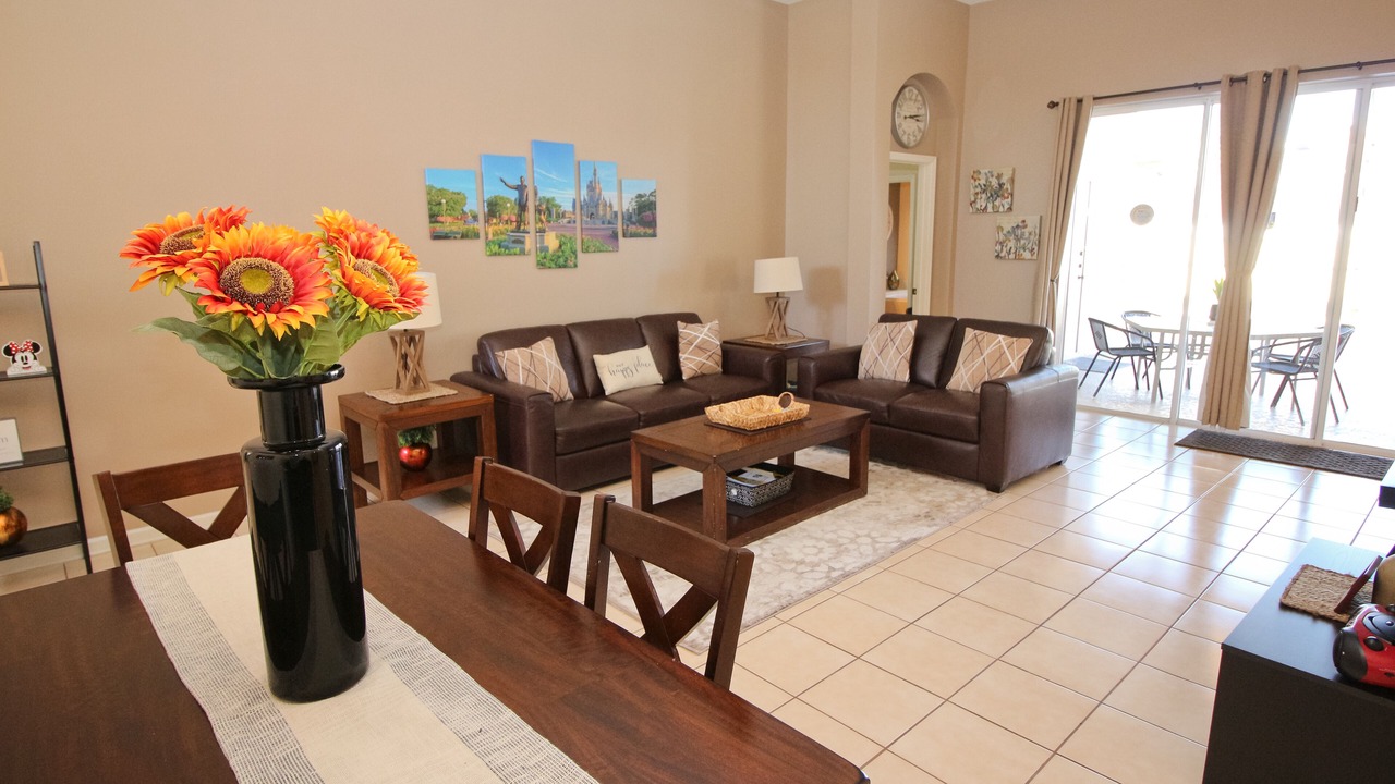 Photo of Livingroom in Windsor Palms