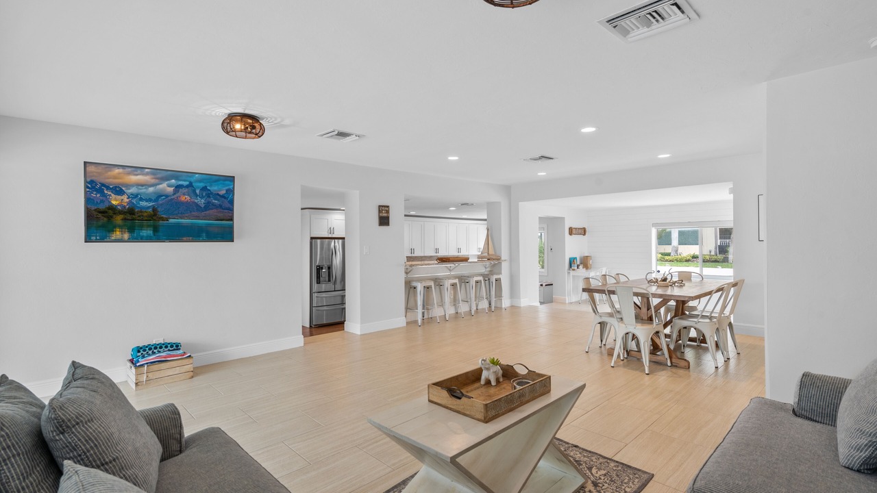 Photo of Livingroom in Deerfield Beach