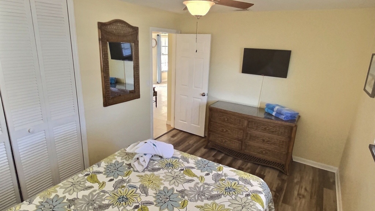 Photo of Bedroom in Caloosahatchee