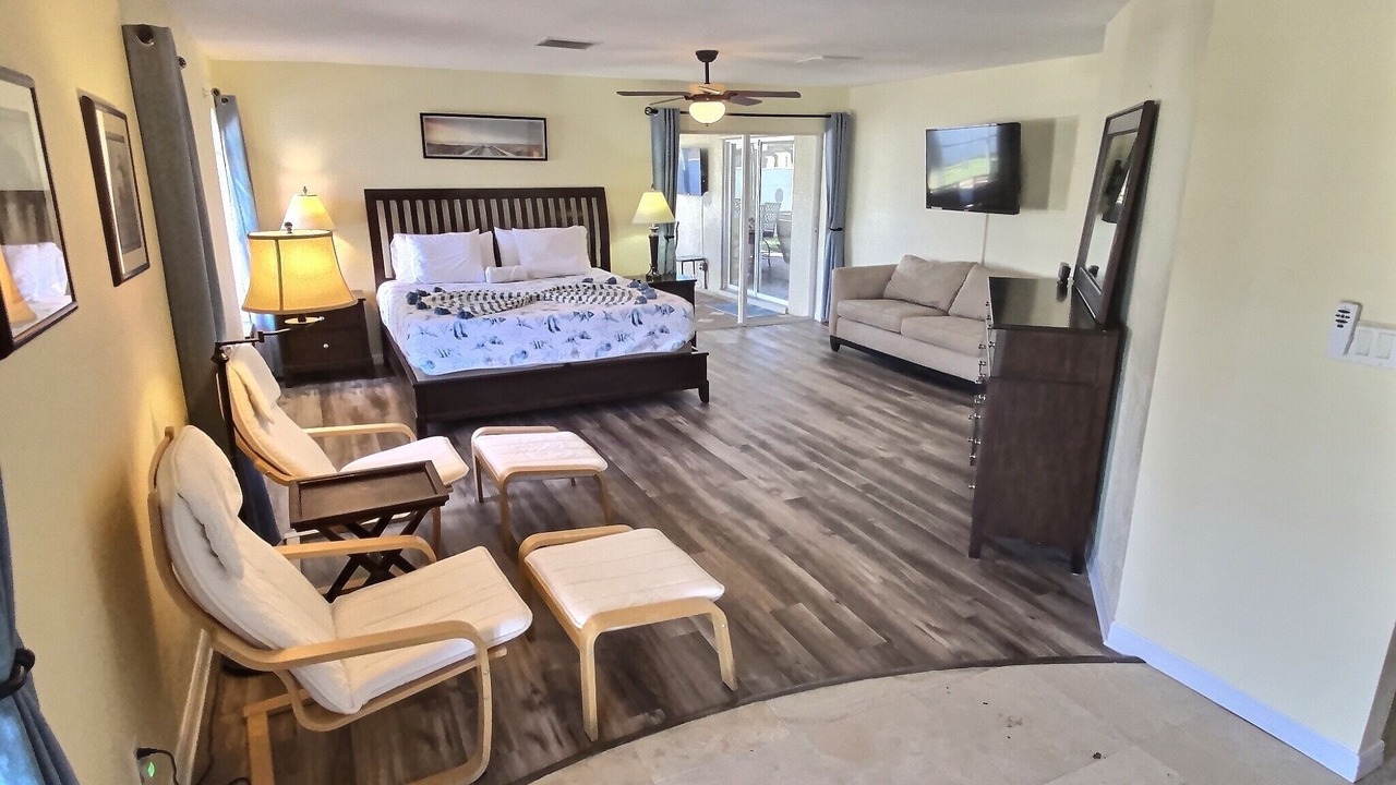 Photo of Bedroom in Caloosahatchee