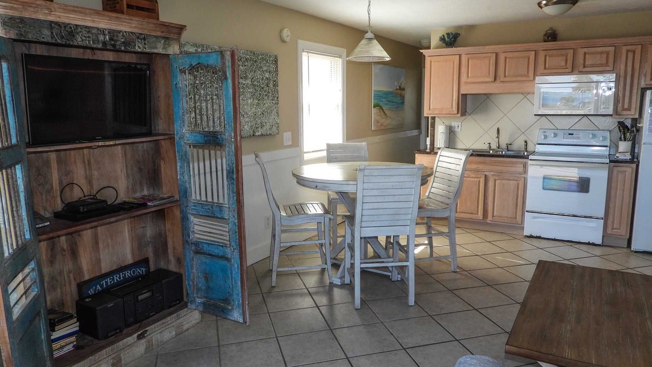 Photo of Livingroom in Cape San Blas