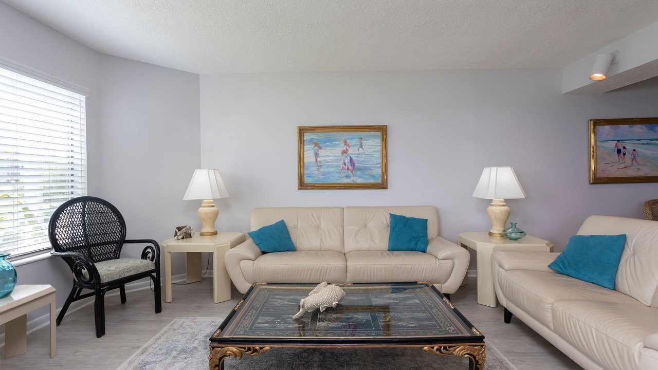 Photo of Livingroom in Butler Beach
