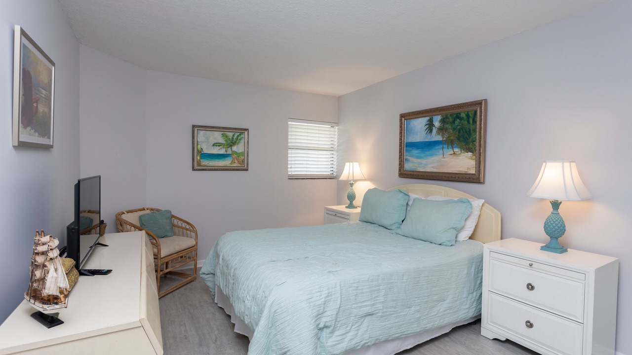 Photo of Bedroom in Butler Beach