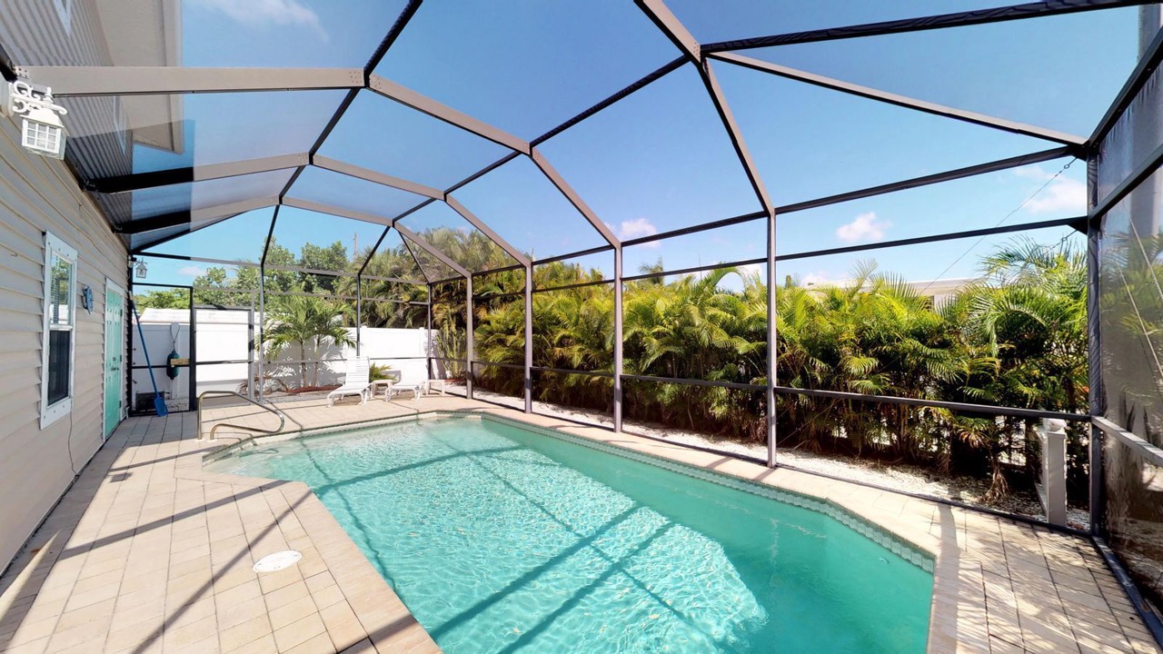 Photo of Outdoor in Mid Island